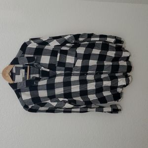 Universal Thread black and white Flannel